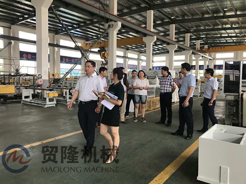 貿(mào)隆智能裁斷機